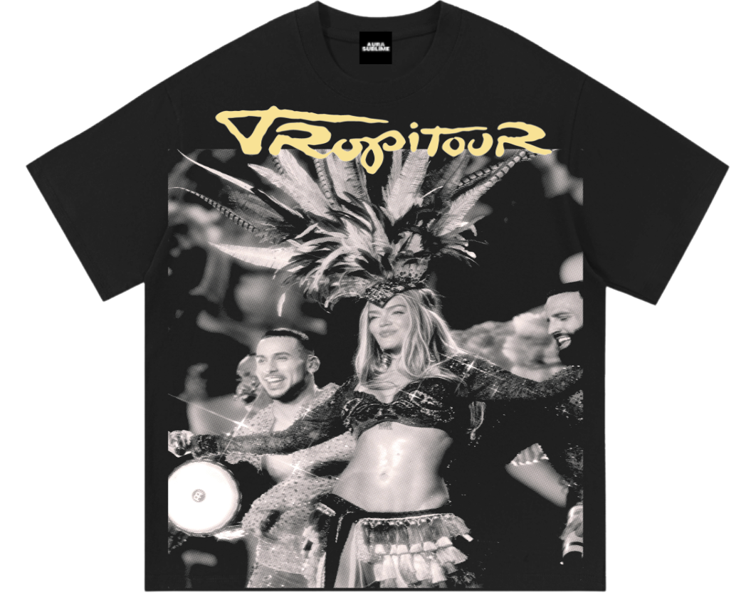 Karol G Tropitour Foto camiseta negra vista frontal